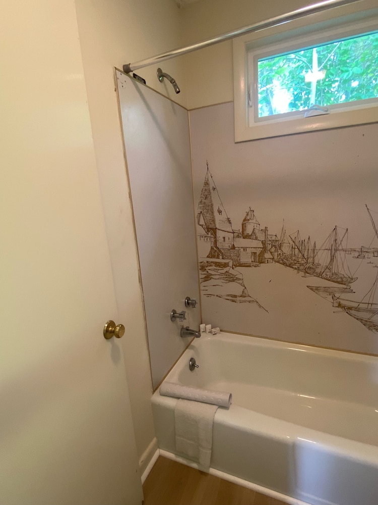 The High Tide Inn - photo 120