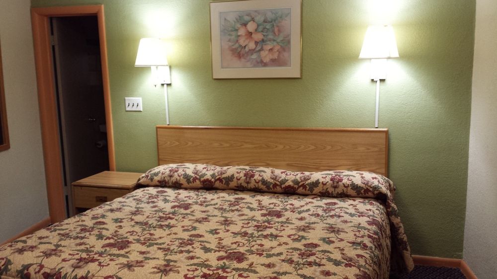 Happy Journey Motel - photo 15