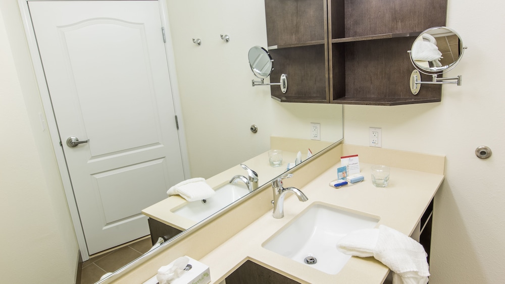 Candlewood Suites : Overland Park W 135th St by IHG - photo 31