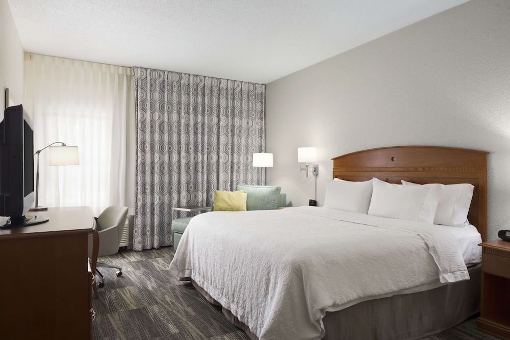 Hampton Inn Findlay - photo 16