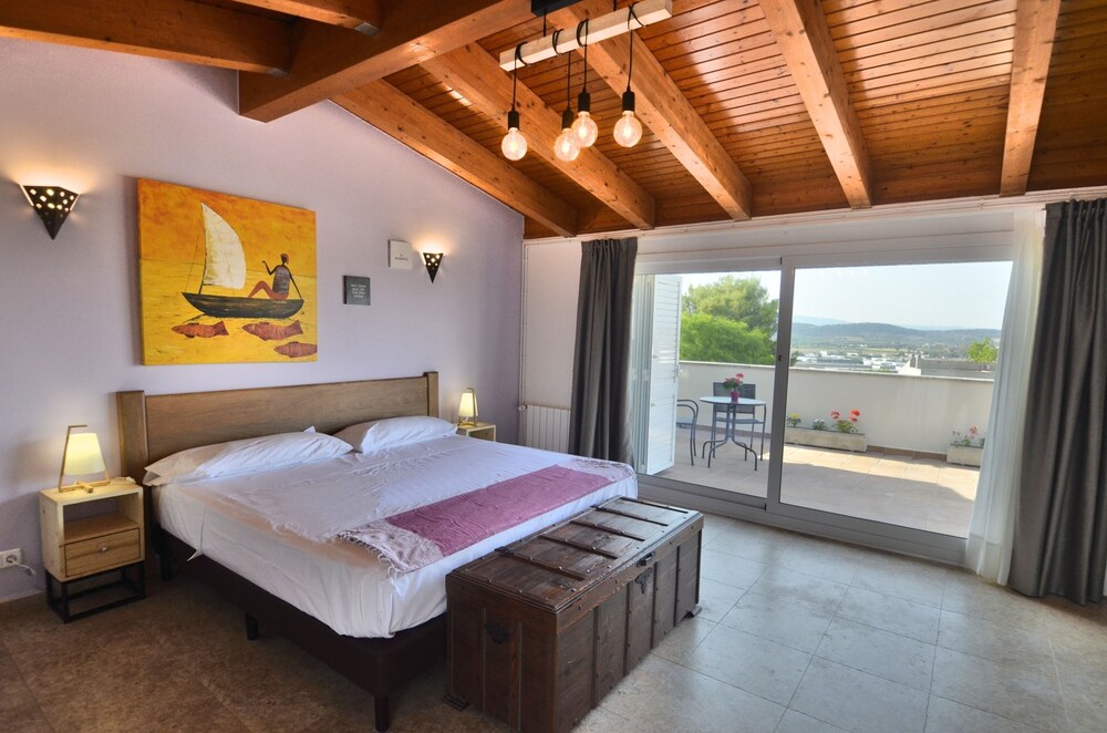 Cal Roig — hotel in Vilafranca Del Penedes