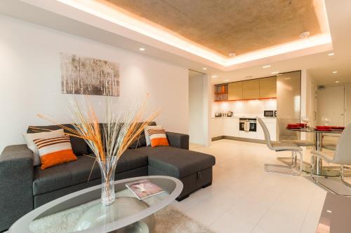 Iliving Apartments Near Excel & O2 — 5-Star Luxury Hotel in London, United Kingdom