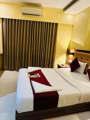 Hotel Emerald Inn