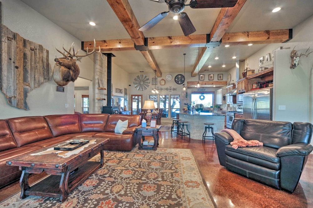 Secluded Country Hideaway w Fire Pit & Pool — Blanco — photo 5