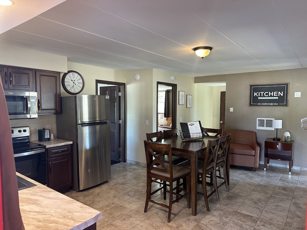 All Star Inn & Suites - photo 255