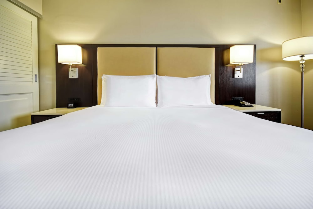 DoubleTree by Hilton Hotel Pleasanton at the Club - photo 7