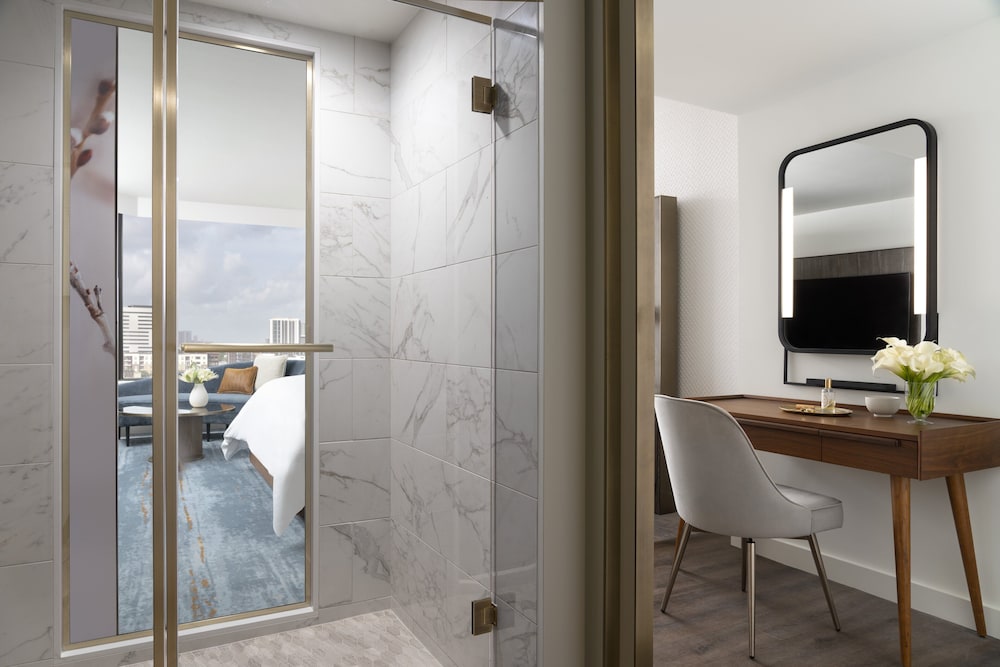 Four Seasons Hotel Houston - photo 46