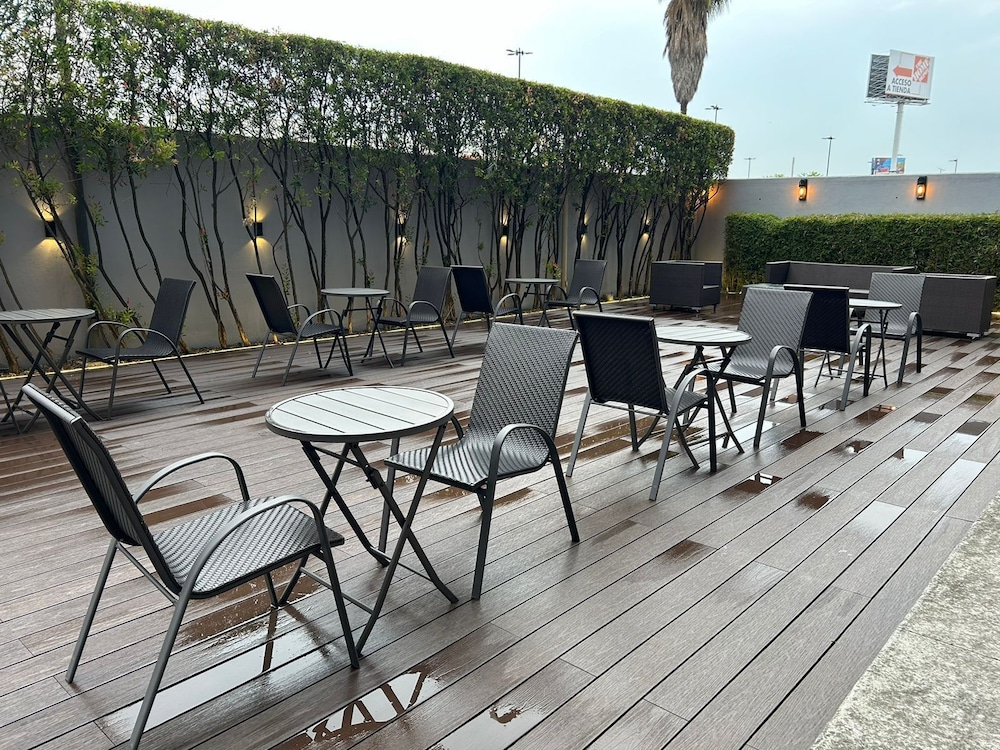 Ibis Mexico Perinorte