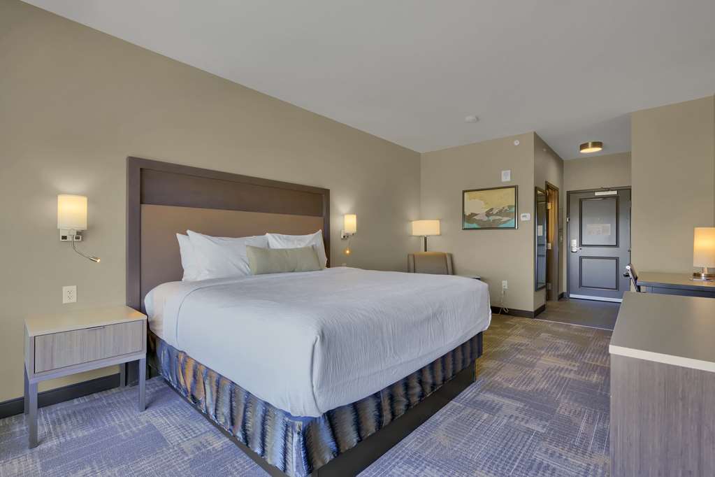 Best Western Plus Fillmore Inn & Suites - photo 13