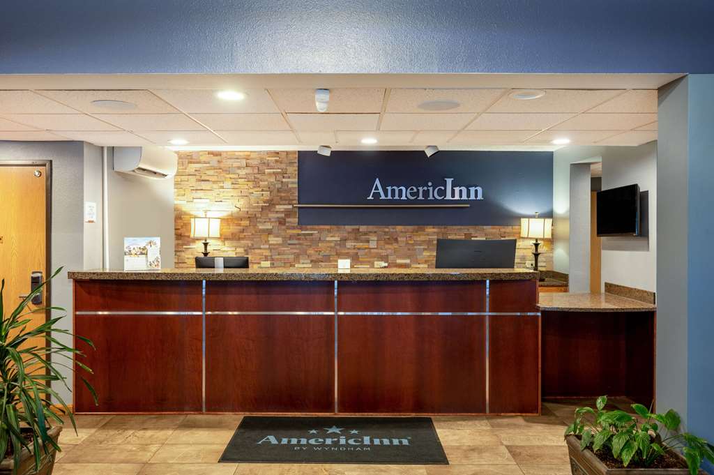 AmericInn by Wyndham Eau Claire - photo 3