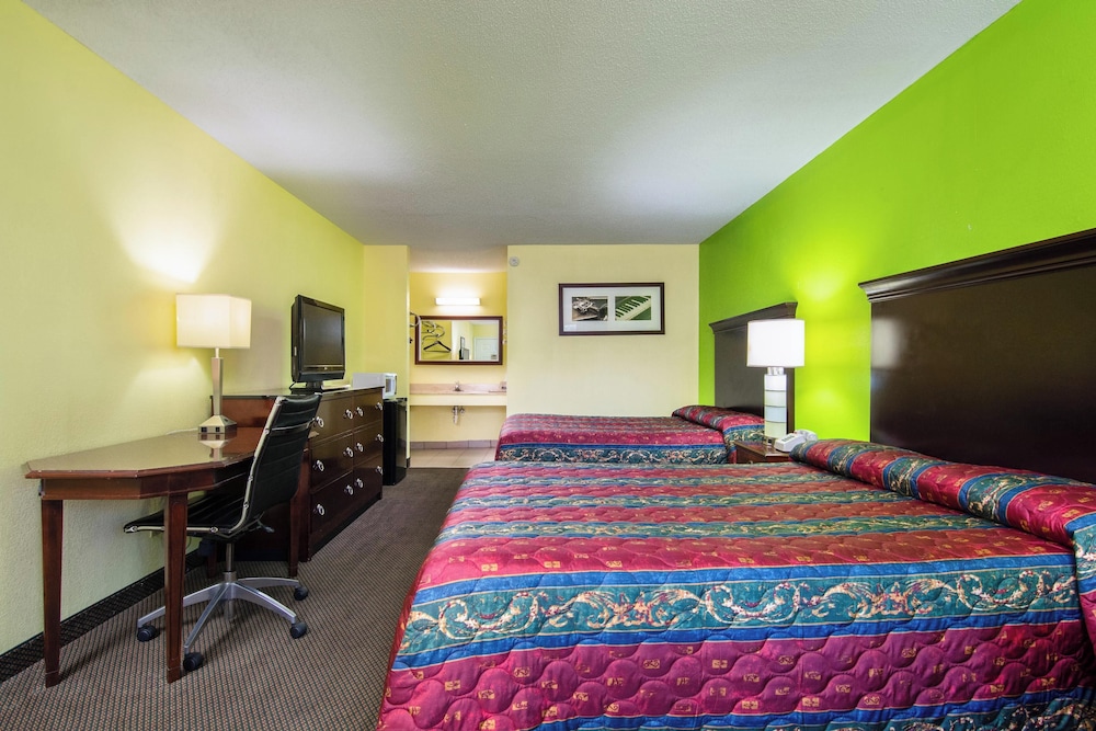 Budget Host Inn by Hotel O Portland near I 65 - photo 13