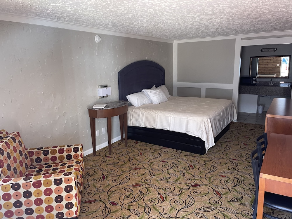 Stratford House Inn Branson - photo 10