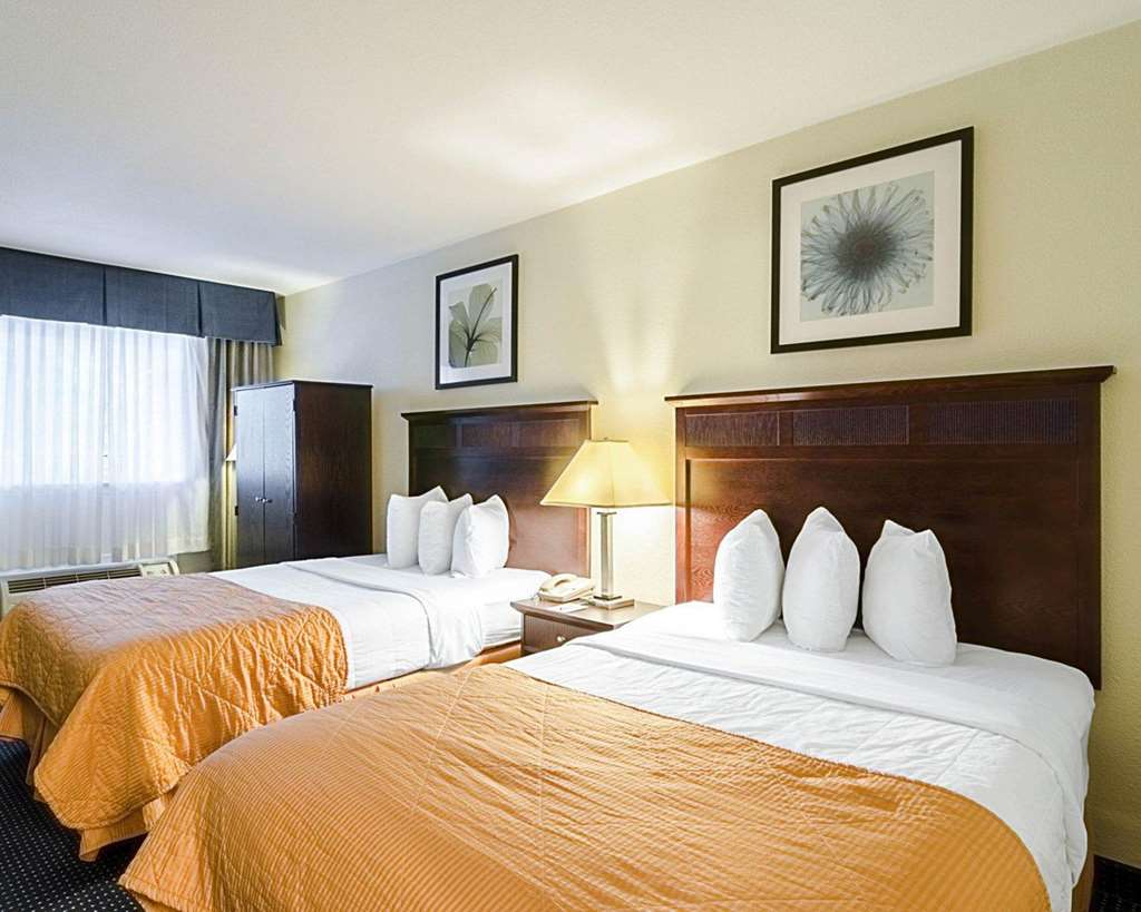 Rodeway Inn & Suites Williamsburg Central - photo 8