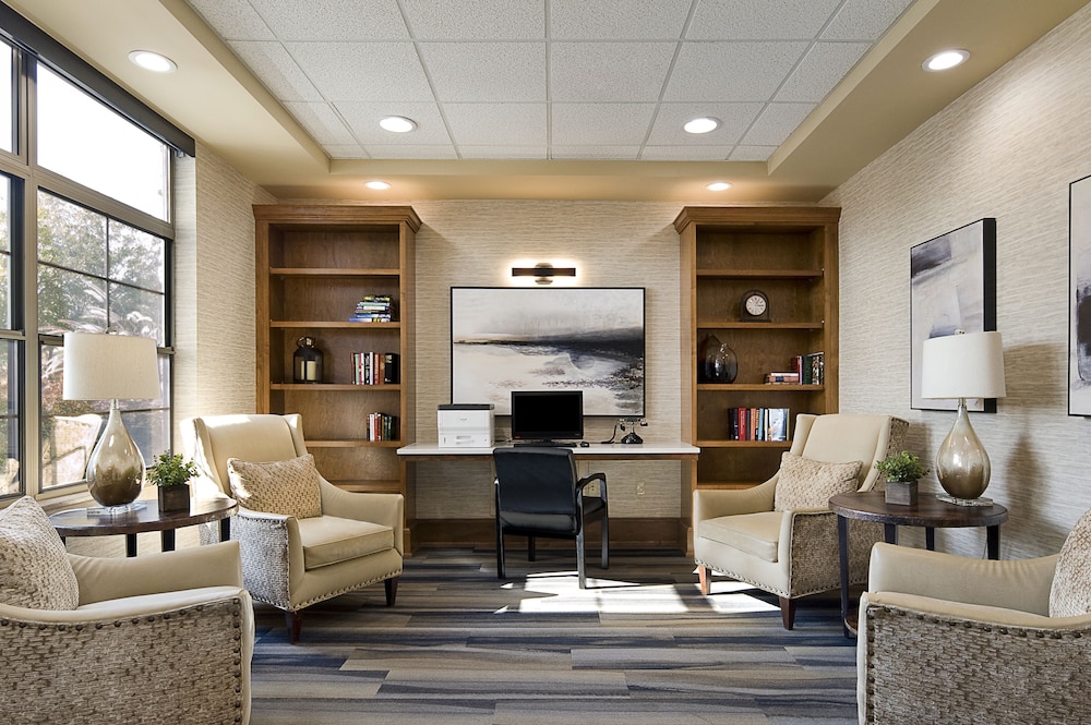Clubhouse Hotel Suites Sioux Falls - photo 13