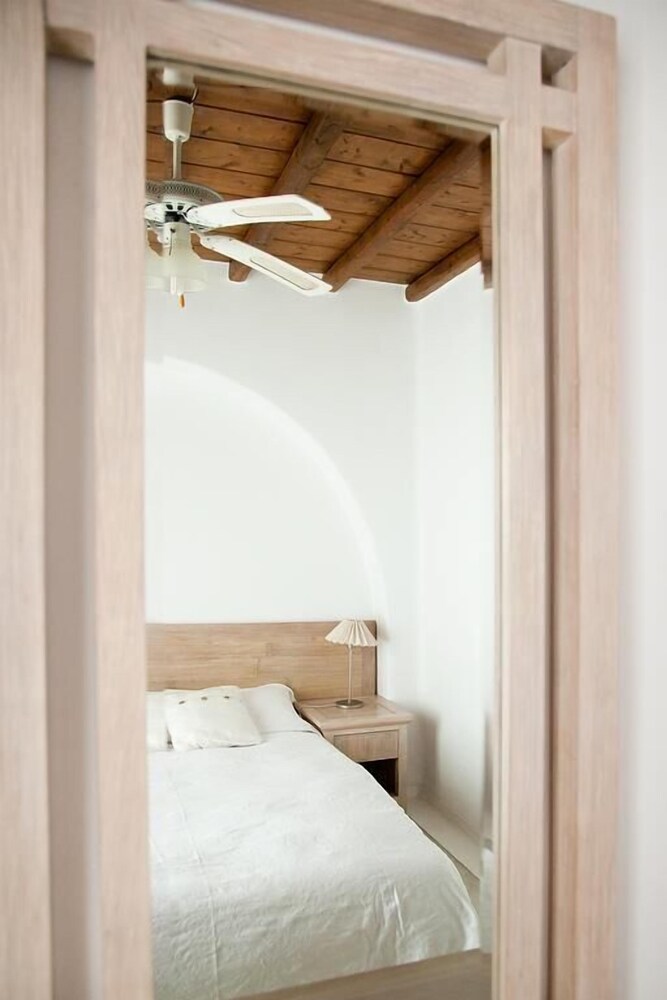 Pantelis House — Ornos — photo 3