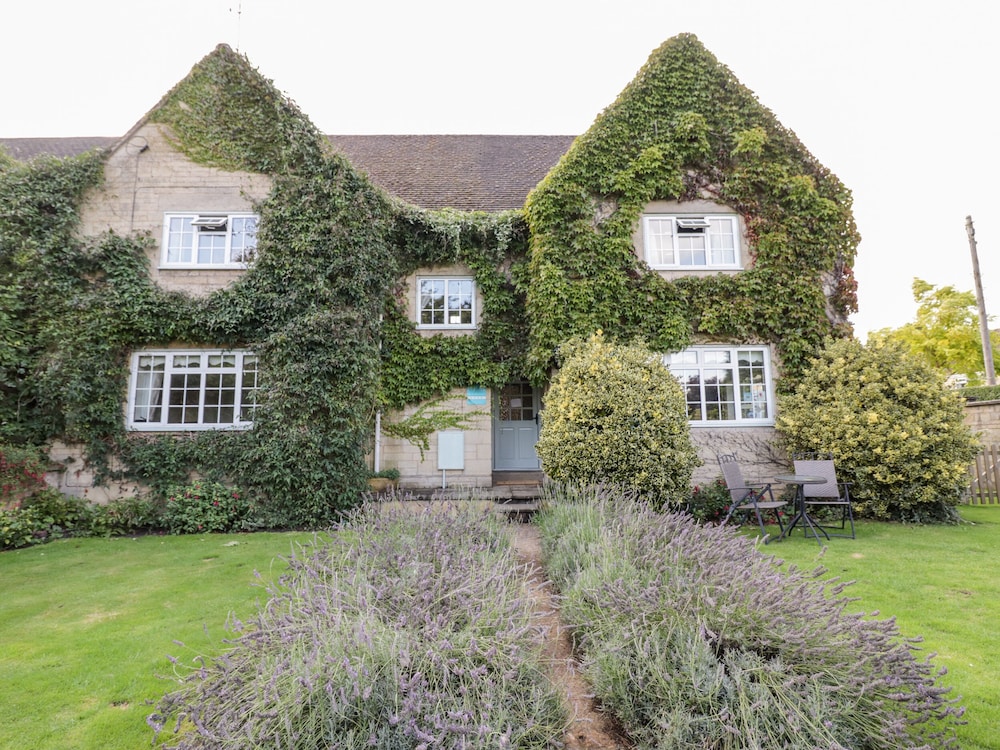 The Malins — 4-Star Luxury Hotel in Blockley, United Kingdom