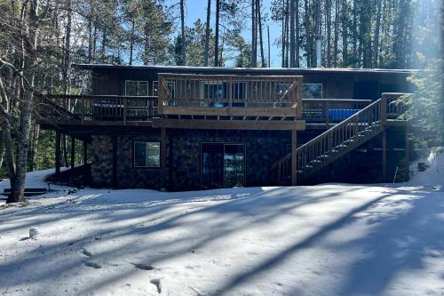 Swaying Pines Estate — hotel in Three Lakes