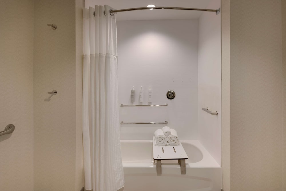 Hilton Garden Inn Haymarket - photo 28