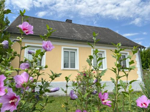 Ferienhaus Kreuttal - last minute hotel in Unknown City