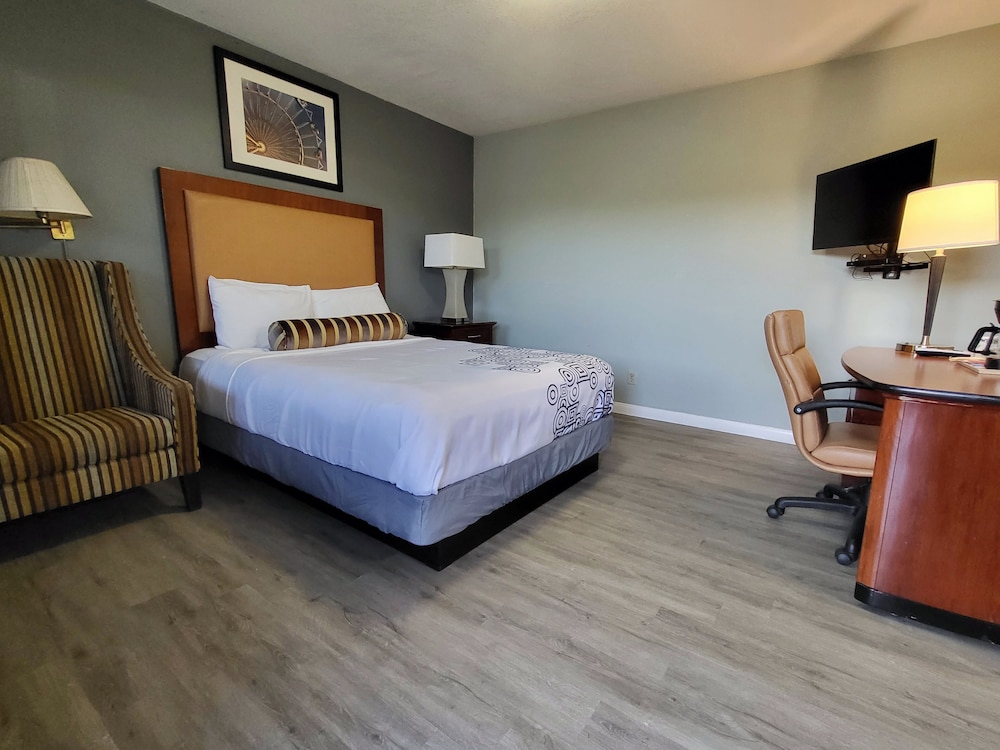 Star Inn - carbon neutral hotel in Barstow