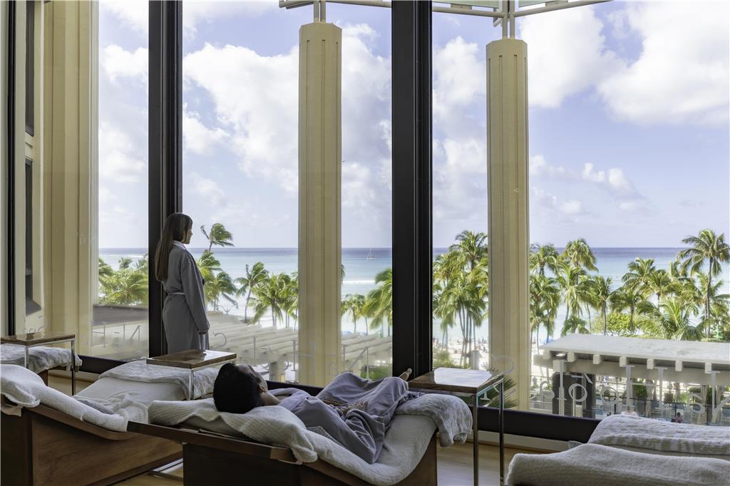 Hyatt Regency Waikiki Beach Resort & Spa - photo 149