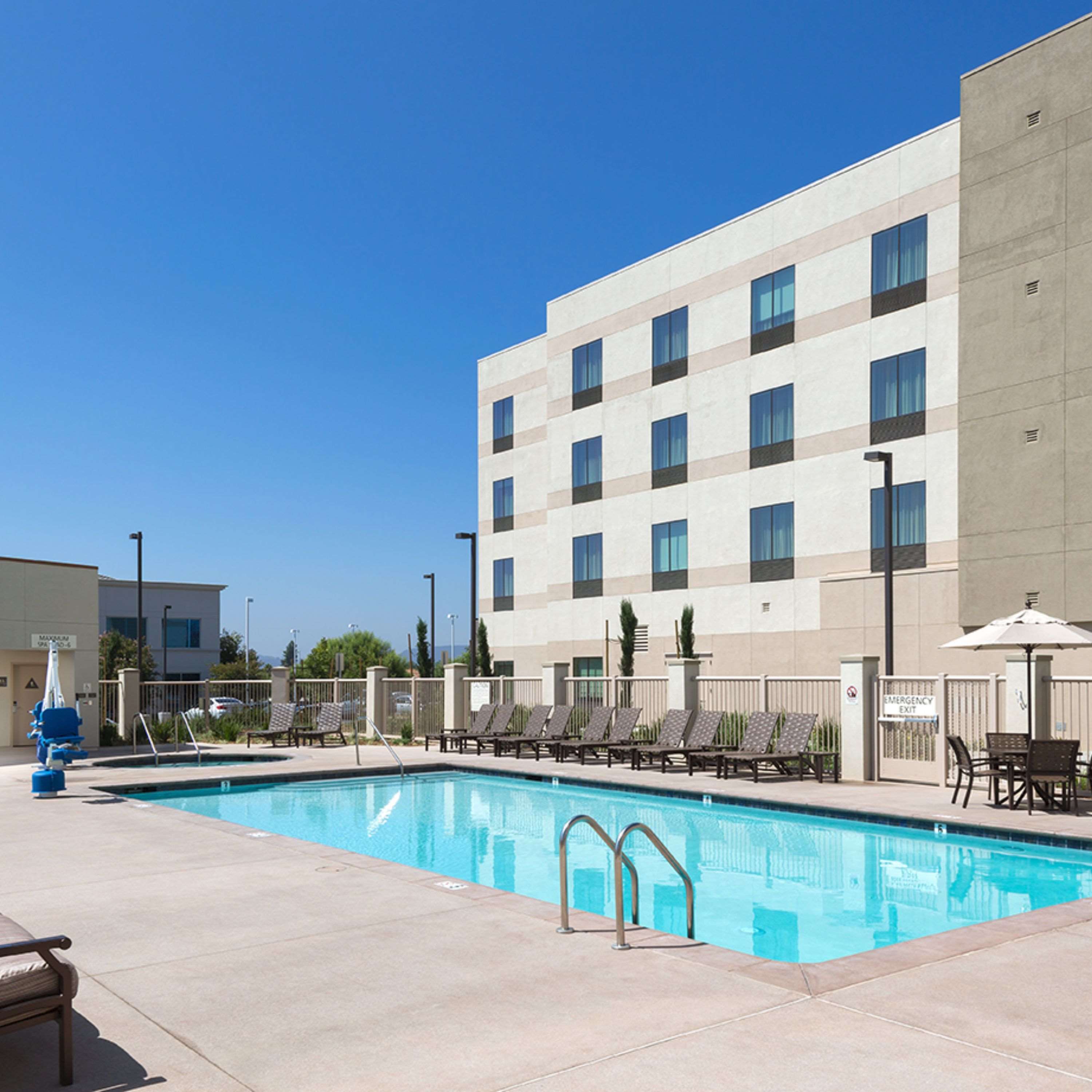 Hampton Inn & Suites Murrieta Temecula - photo 9