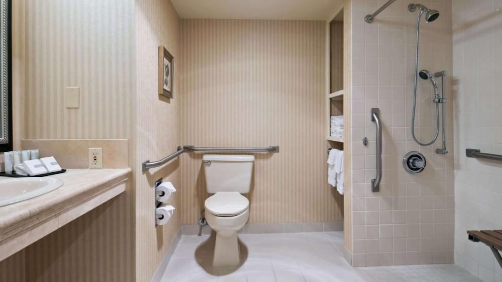 Best Western Plus Puyallup Hotel - photo 17