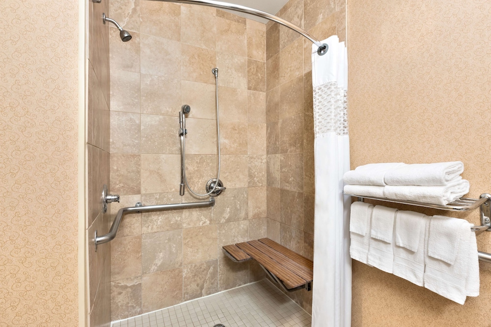 Hampton Inn Houston Willowbrook Mall - photo 14