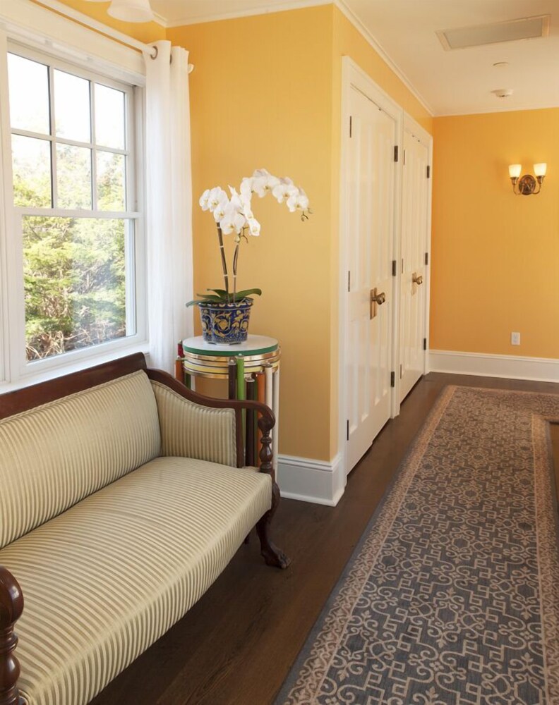 Bridgehampton Inn - photo 29