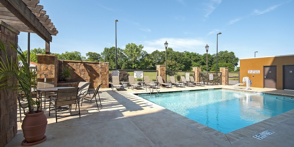 Hampton Inn & Suites Seneca Clemson Area - photo 47