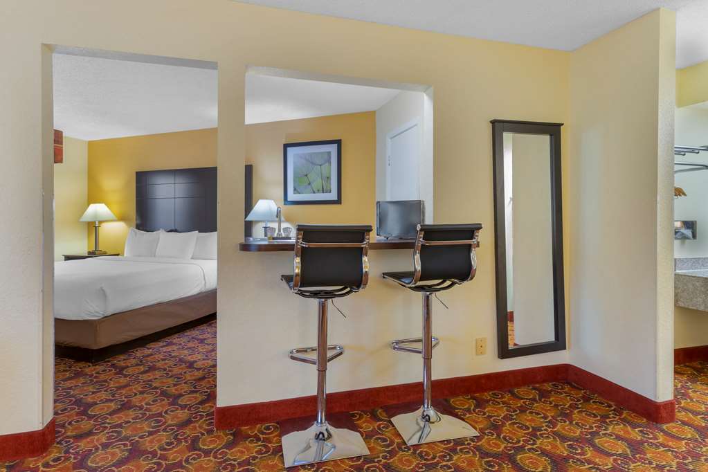 Best Western Benton Inn - photo 7