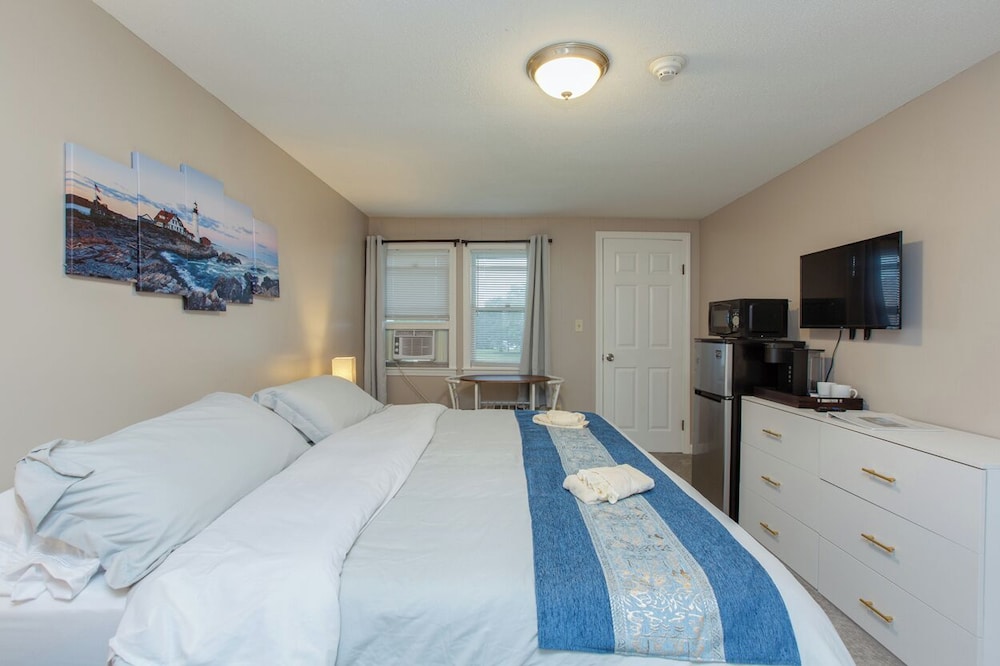 Lake Shore Farm Inn - photo 24