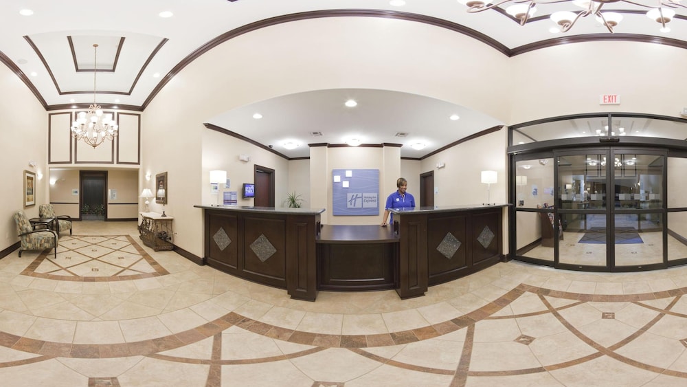 Holiday Inn Express and Suites Henderson by IHG - photo 2