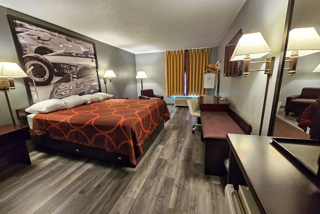 Super 8 by Wyndham Cloverdale - photo 13