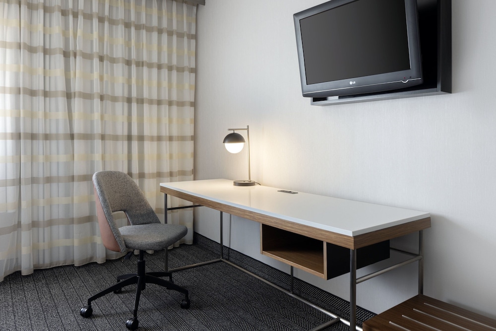 Courtyard by Marriott Santa Fe - photo 18