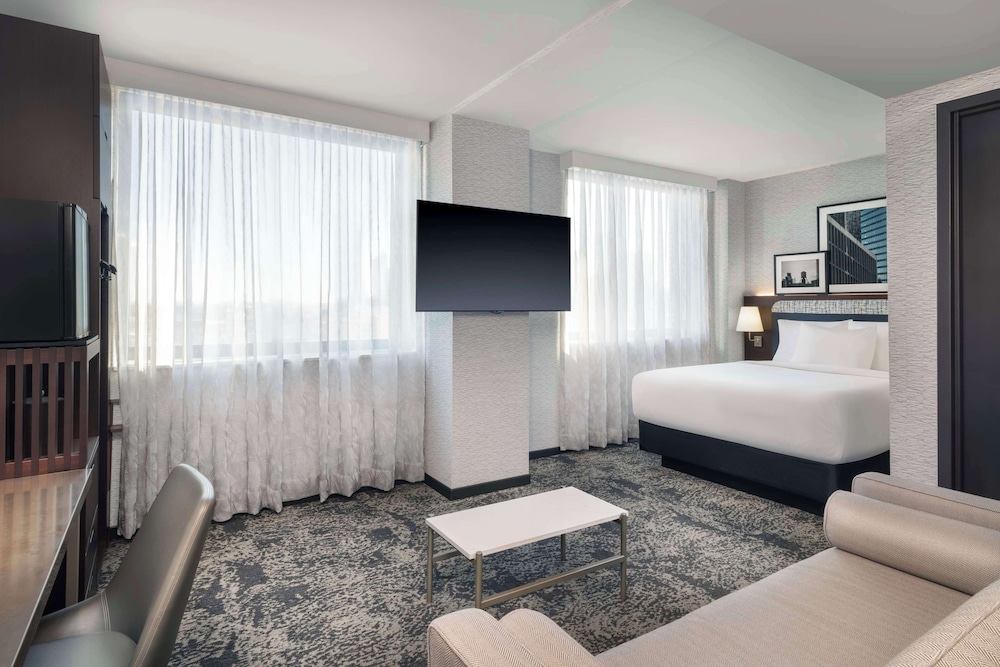 DoubleTree by Hilton Long Island City NY - photo 15