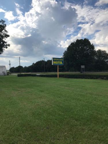 GreenLawn Motel - photo 15