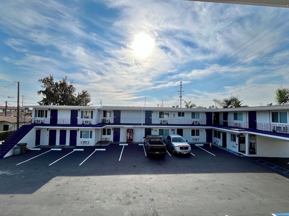 Del Aire Inn Lax - photo 35