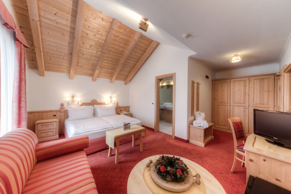 Hotel Chalet Corso — Bolzano — photo 3