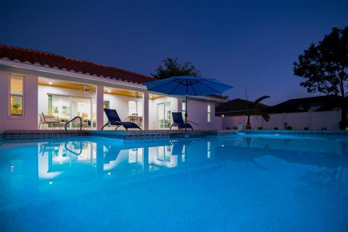 Bonita Lake House — 4-Star Luxury Hotel in Bonita Springs, United States