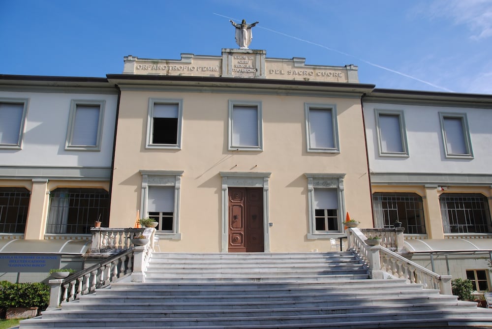 Sacro Cuore Hotel in Massa, Italy