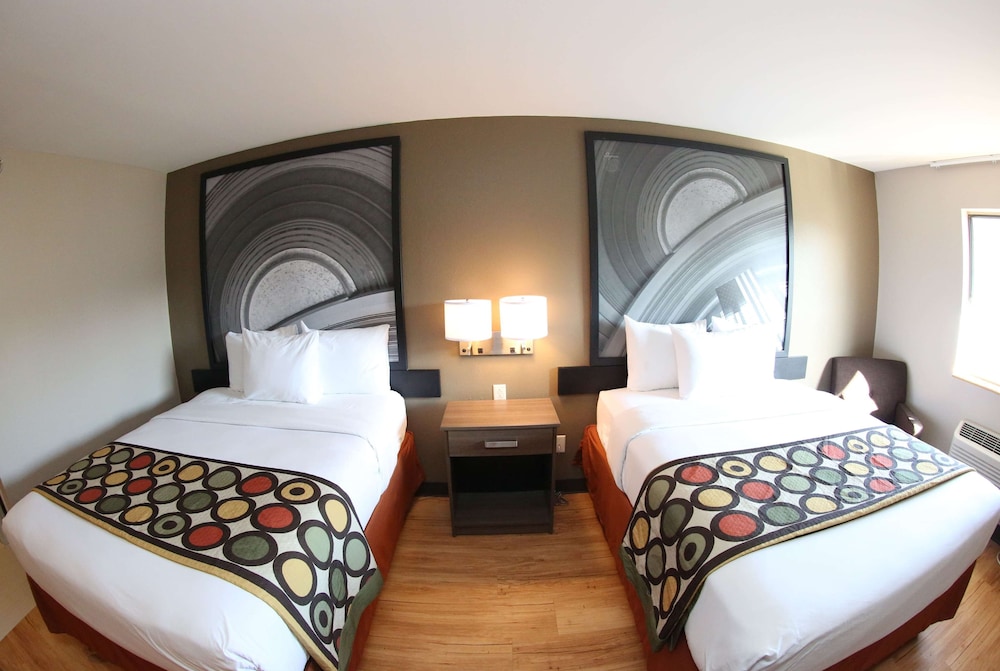 Super 8 by Wyndham Portsmouth - photo 9