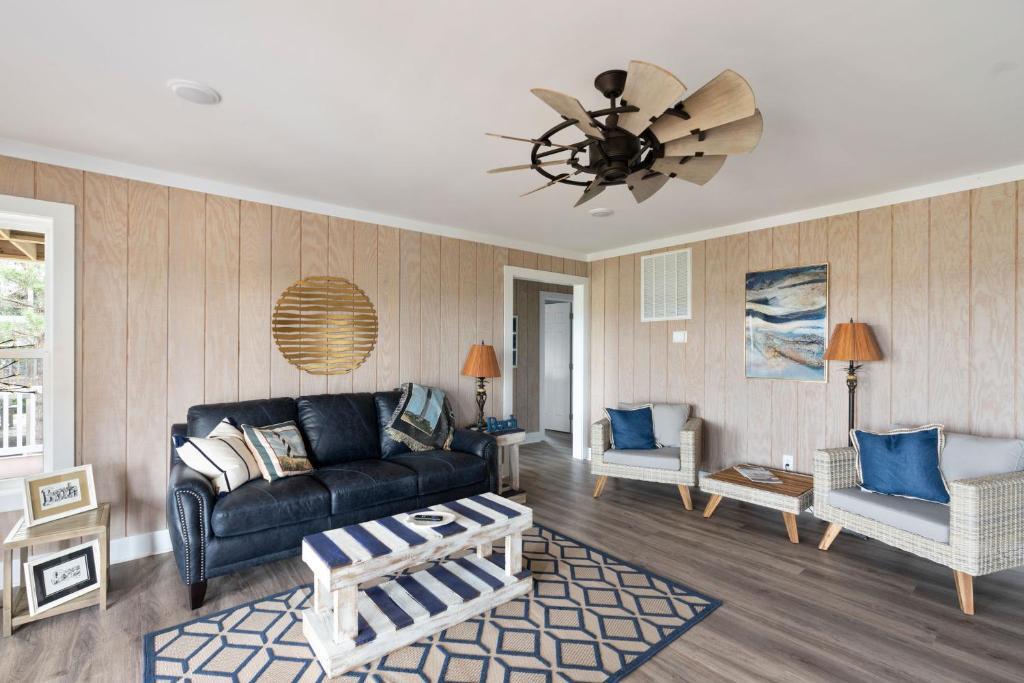 Kings Lynn Inn by Oak Island Accommodations - photo 5