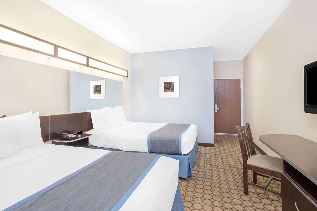 Microtel Inn & Suites by Wyndham San Angelo - photo 6