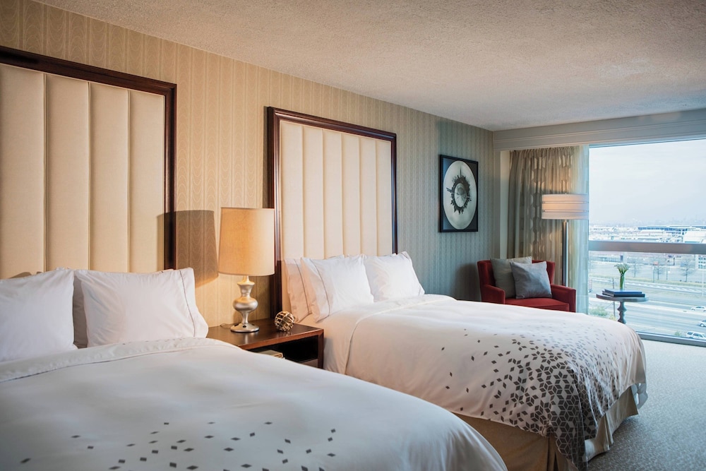 Renaissance Newark Airport Hotel - photo 12