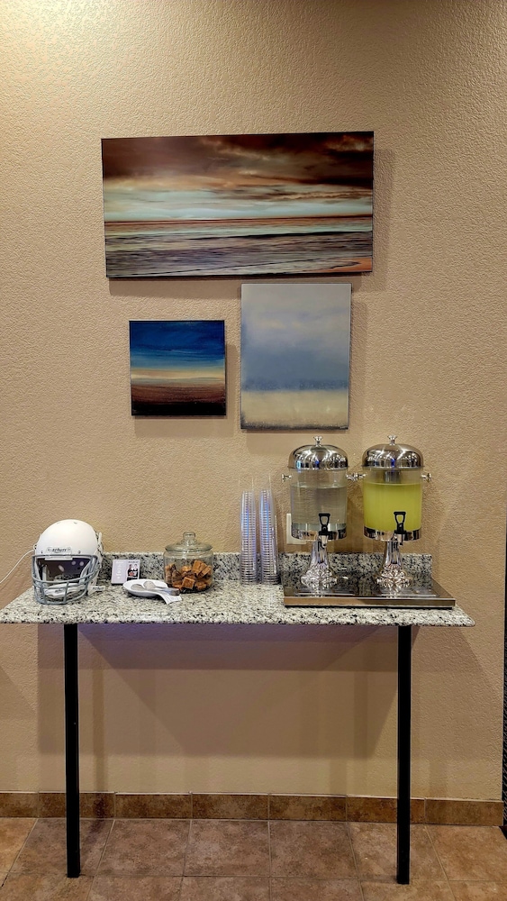 Cobblestone Inn & Suites Maryville - photo 76