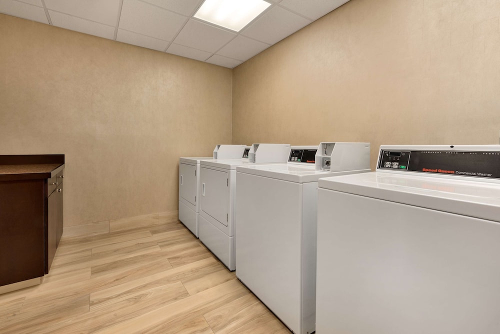Hampton Inn & Suites Monroe - photo 26
