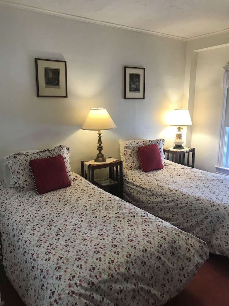 The Inn at Starlight Lake - photo 9