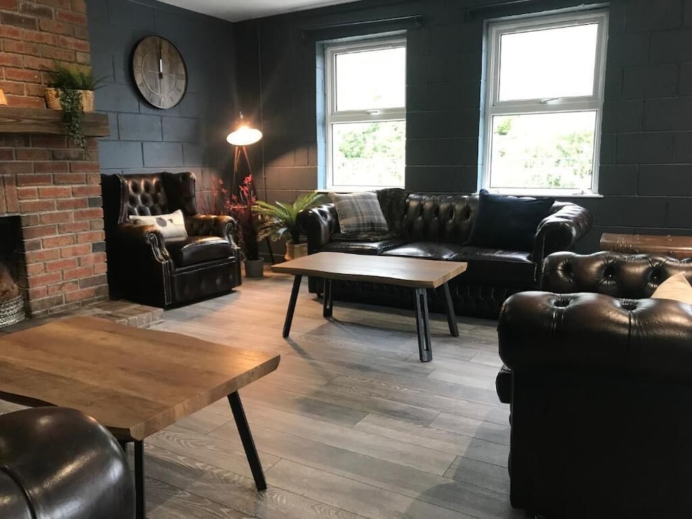 Rostrevor Mountain Lodge — 5-Star Luxury Hotel in Newry, United Kingdom
