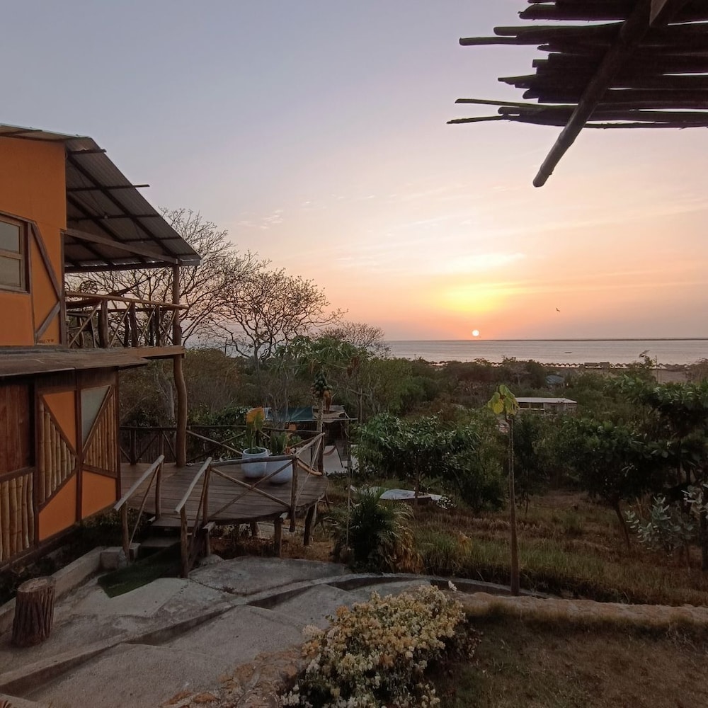 Puerta al Mar Ecolodge — hotel in Tubara